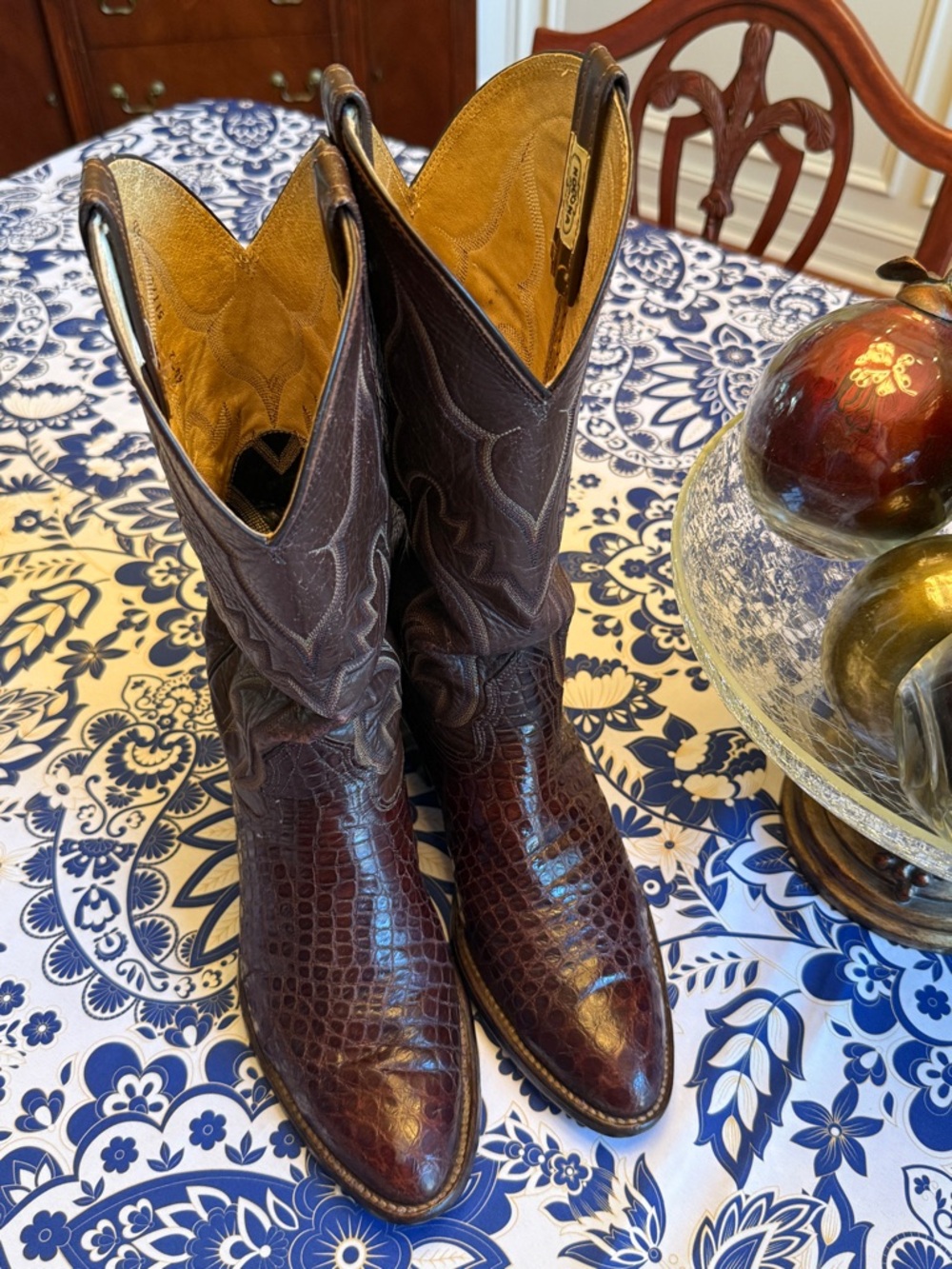 Vintage Nocona American Alligator Cowboy Boots - size 8.5D